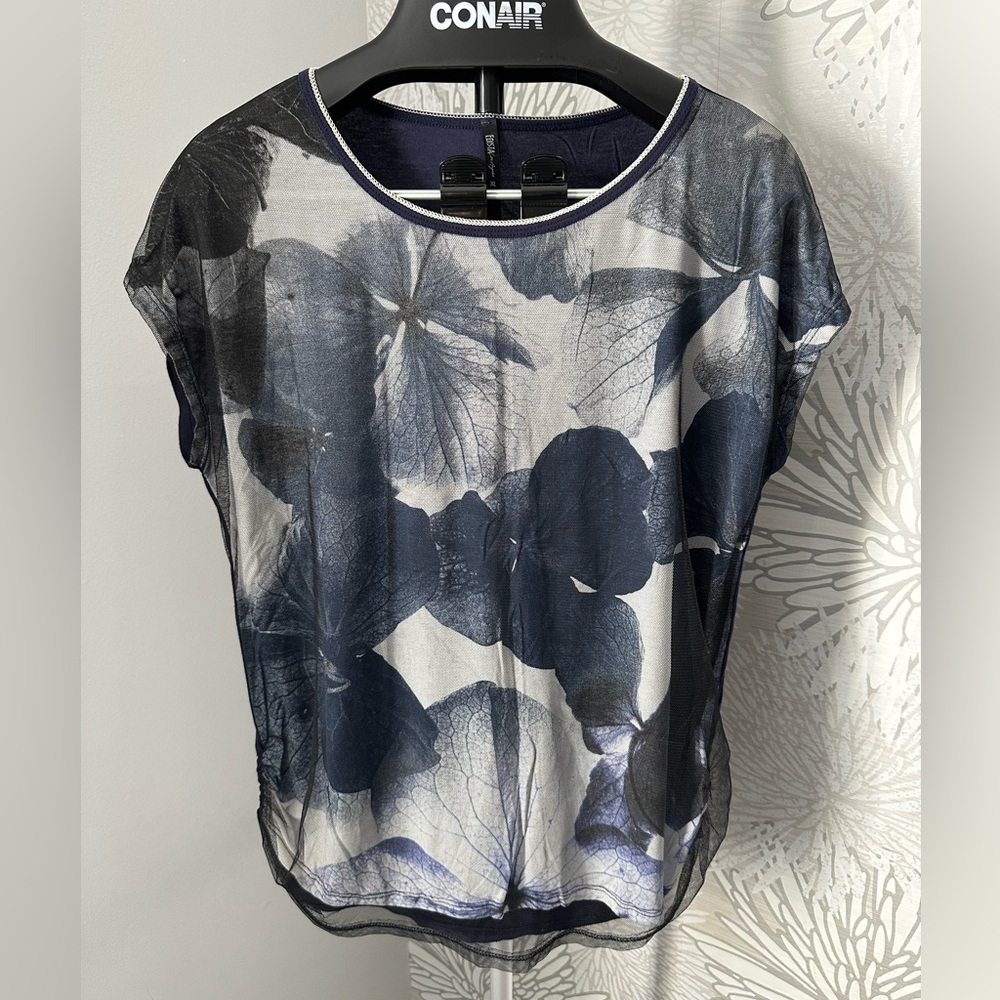 Edista Los Angeles Short Sleeve Blouse